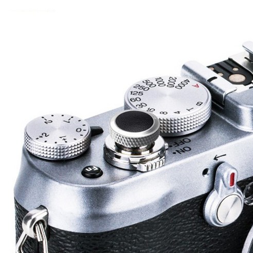 스타일을 완성하는데 필요한 라이카카메라 아이템을 만나보세요. JJC 후지 카메라 디럭스 셔터 소프트버튼 그레이 + 블랙: 전문 사진 작가 필수 아이템