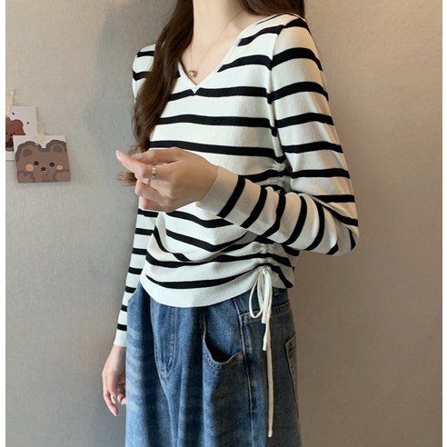 女  時尚  服裝  上衣  V 領  針織  毛衣  成年女性  成年女性  女裝