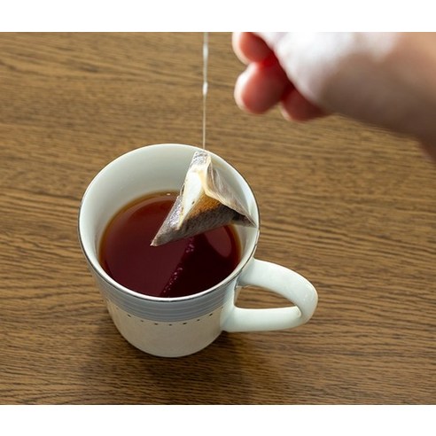 자연의 건강함을 담은 유리아 삼각티백 여주 돼지감자 비트차로 건강한 라이프스타일을 시작하세요.