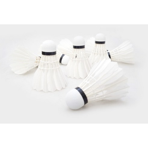 VESTA 깃털 셔틀콕: 깃털에 담긴 열정, 비상하는 즐거움