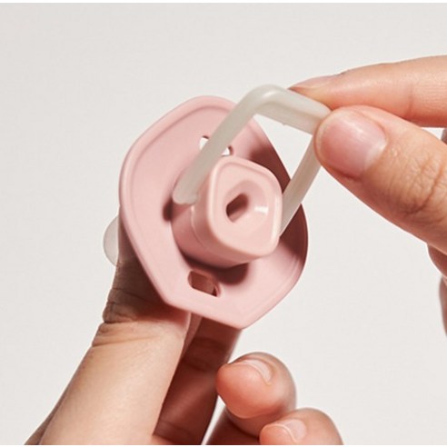 안전과 위생을 담은 마더케이 폴딩 쪽쪽이, 엄마의 사랑으로 아기의 행복을 지켜주세요.