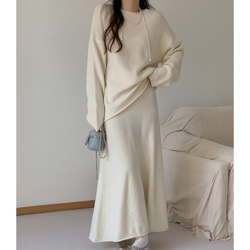 세련된 스타일과 편안함을 동시에 즐기는 페이퍼먼츠 투피스 세트