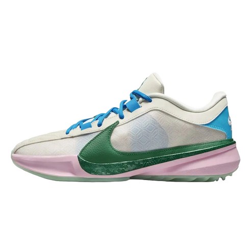 코트 위를 지배하는 야니스 아데토쿤보의 에너지, 나이키 줌 프릭 5 DX4985-100 줌프릭5