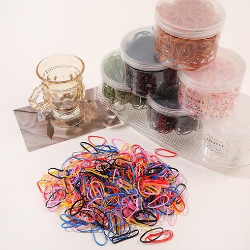 끊어질 걱정 없이 넉넉하게! 투명 고무 머리끈 300개