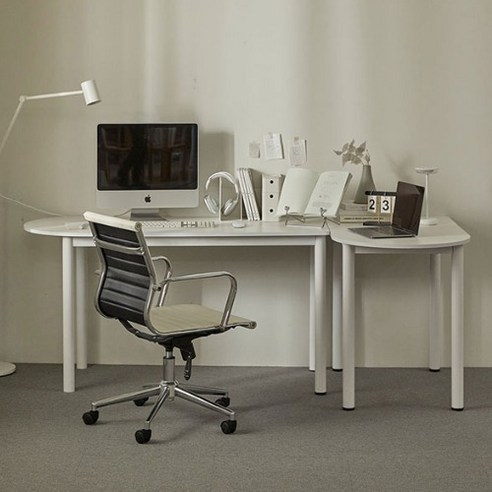 다채로운 디자인과 실용성을 겸비한 16피스 BMD 반원형 멀티 식탁으로 당신의 공간을 특별하게 만드세요.