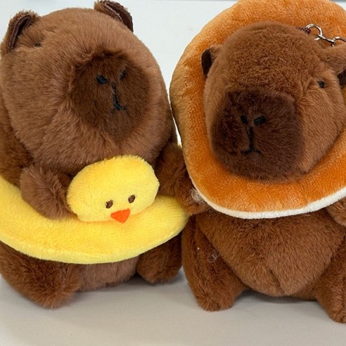 털뭉치 매력에 퐁당! 뚠빵 카피바라 키링으로 일상에 귀여움을 더하세요.