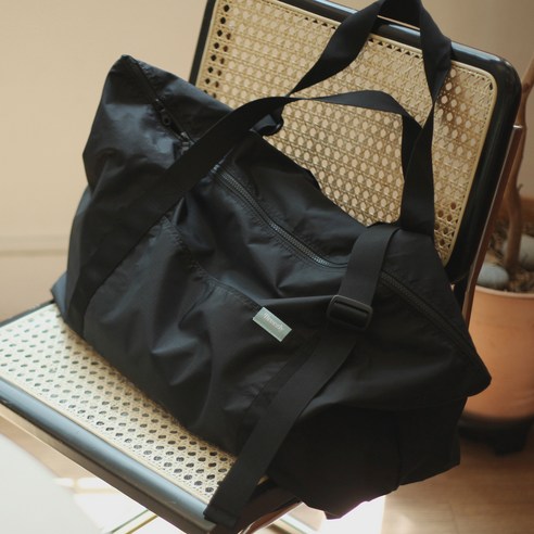 여행의 즐거움을 더하는 브리즐리 여행용 폴딩 트래블 보스턴백