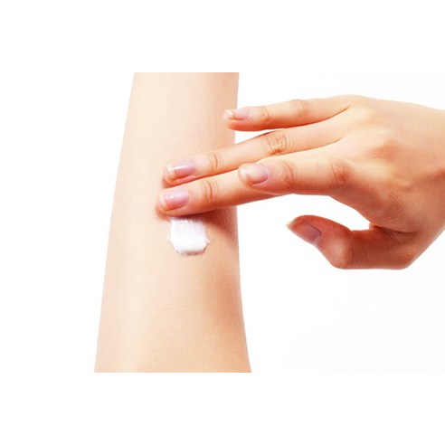 바세린 풋크림 딥 모이스처로 메마른 발에 촉촉한 생기를!