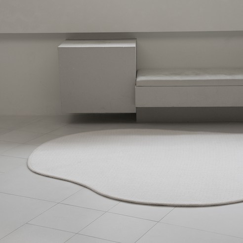 눅눅한 장마철, 포근한 구름 러그로 쾌적함을 더하세요!