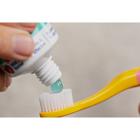 조르단 스텝 2단계 유아칫솔: 유아의 건강한 치아 관리에 필수