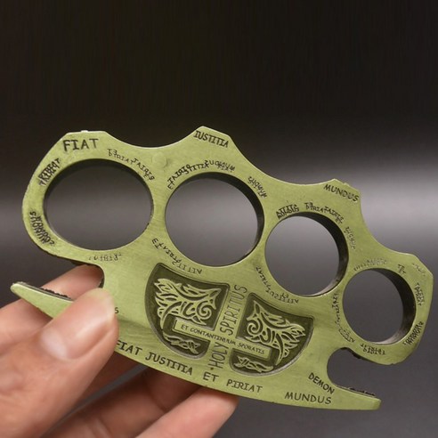 빛나는 황금빛 갑옷, 당신을 지켜줄 든든한 수호천사