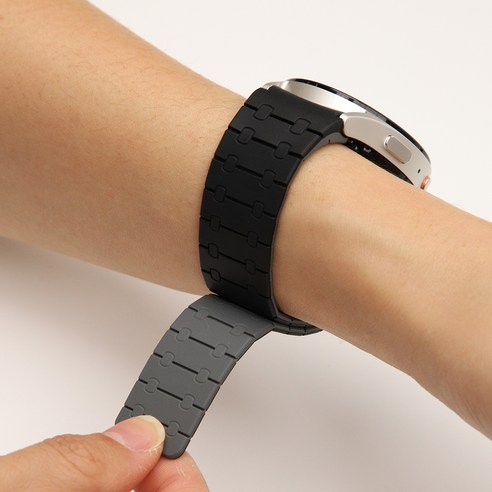 갤럭시워치, 초경량 에어핏 스트랩으로 가볍고 편안하게!