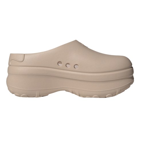 편안함과 스타일을 모두 갖춘 아디다스 아디폼 스탠스미스, 당신의 일상을 특별하게 만들어 줄 것입니다.