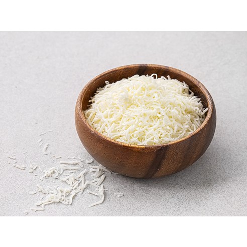 눈꽃처럼 사르르 녹는 곰곰 모짜렐라 눈꽃치즈로 식탁에 행복을 더하세요.