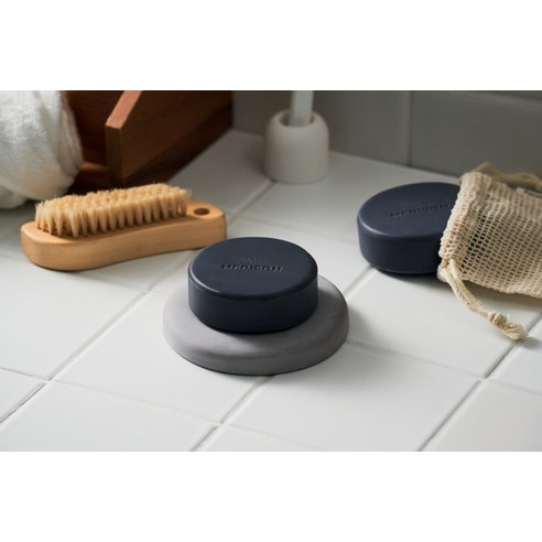 상쾌한 사이프러스 향으로 깨끗한 피부를 만나다