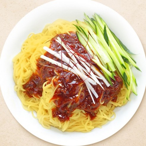 쫄깃함으로 되살아나는 추억, 칠갑농산 쫄면사리