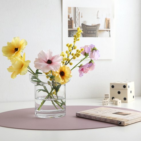우아함과 기능성이 조화를 이룬 삼호유리 미니 포트 유리화병