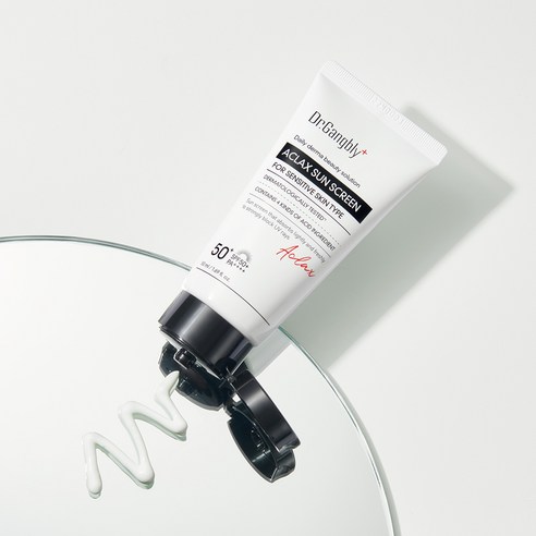 SPF 50+, PA++++로 피부를 철저히 보호하는 닥터강블리 더마 아크렉스 선 스크린