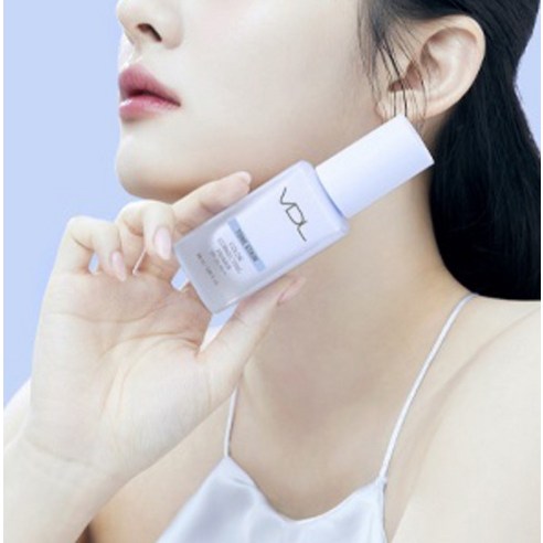 세레니티 컬러로 맑고 깨끗한 피부 바탕을 완성하세요.