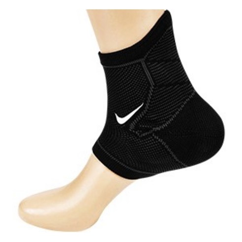 나이키 프로 니트 발목 보호대: 흔들림 없는 지지력으로 퍼포먼스를 극대화하다