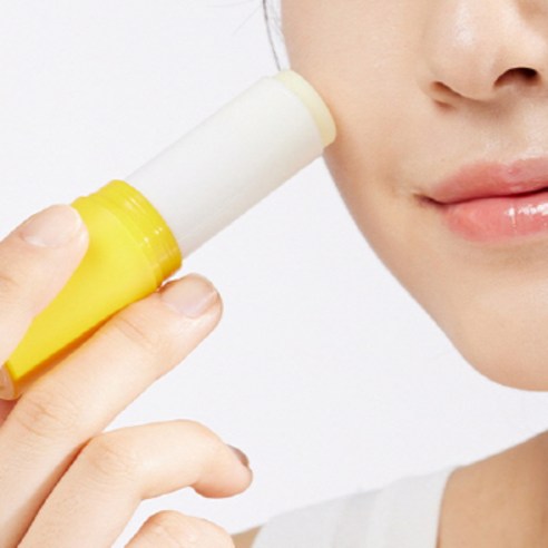 피지오겔 레드 수딩 AI 에어리 썬 멀티밤: 여름철 피부 보호의 필수품