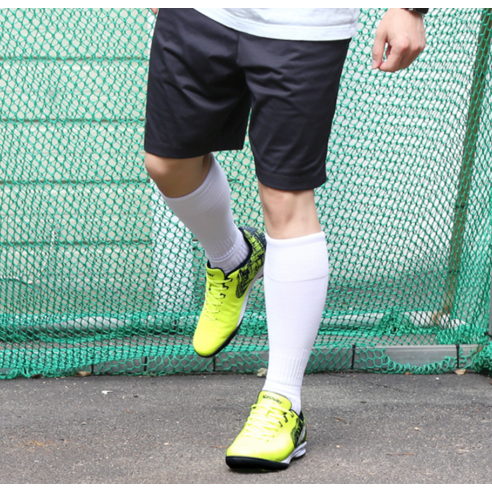 필드를 지배하는 녹색 섬광, 낫소 제우스 풋살화 K0319