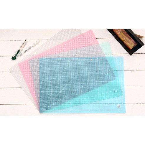 윈스타 반투명 커팅매트 A1은 실용적인 품질과 다양한 용도로 인기가 있는 제품입니다