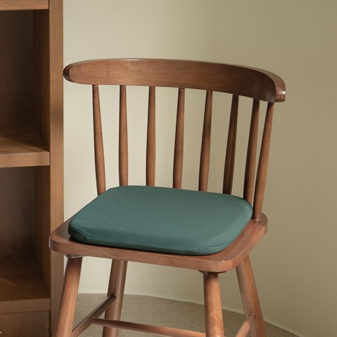 편안하고 지지력 있는 수면을 위한 푹신한 메모리폼 방석