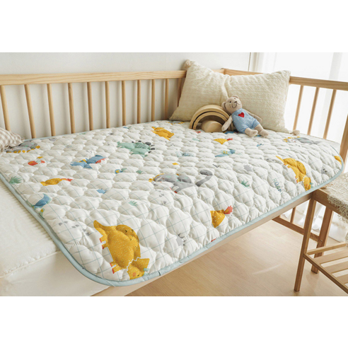 밤새 뽀송뽀송! 쁘리엘르 다이노 순면 누비 유아방수요로 이불 빨래 걱정 끝!