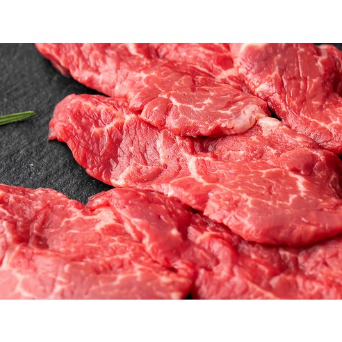 신선하고 품질 좋은 한우 안심 슬라이스