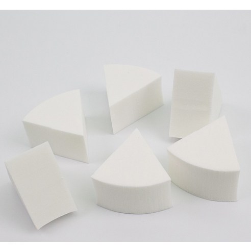 집안의 다양한 표면을 신속하고 효과적으로 세척하기 위한 혁신적인 세척 용품