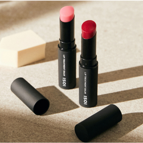 매력적인 립 트리트먼트로 매혹적인 매력 발산