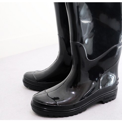 맥스메가다인 고무장화로 빗길 걱정 없이 쾌적하게!