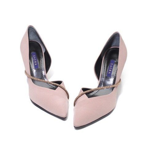 시간을 초월하는 우아함, 세라 펌프스 S21P514 베이지 컬렉션