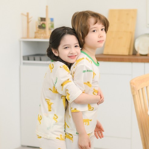 활기 넘치고 편안한 아동용 실내복: 보누맘 옐로치타 7부 에어매쉬
