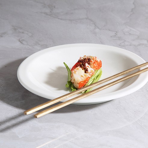 심플한 디자인과 뛰어난 활용도로 매일 밥상을 특별하게 만들어주는 시라쿠스 뉴욕 백지 원형접시