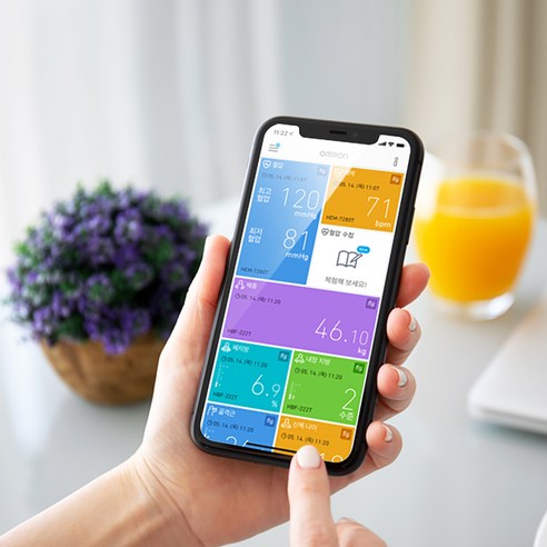 오므론 HEM-7142T2: 정확하고 편리한 혈압 관리
