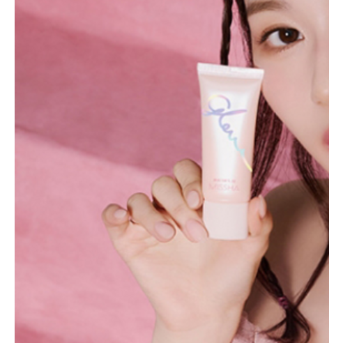 미샤 글로우 스킨밤: 칙칙함은 안녕, 찬란한 광채 피부를 만나보세요!