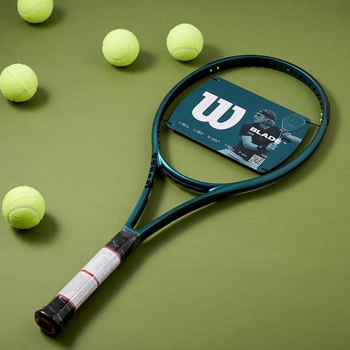 윌슨 블레이드 100 V9: 컨트롤과 파워를 동시에, 당신의 테니스 실력을 한 단계 업그레이드!