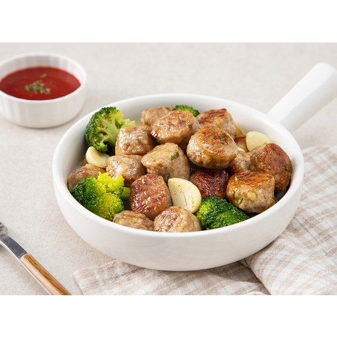 풍미 가득한 식탁을 위한 간편한 선택, 세미원 쉐프의 미트볼