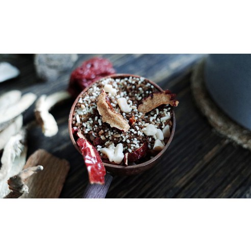 지친 일상에 활력을 불어넣는 향긋한 선물, 쌍화다방 프리미엄 홍삼 쌍화차