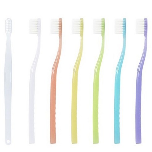 DOCTUS 칫솔로 교정 중에도 건강하고 자신있는 미소를!