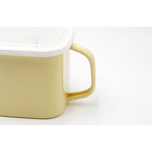 옐로우 법랑 캐니스터로 당신의 주방에 햇살을 더하세요.
