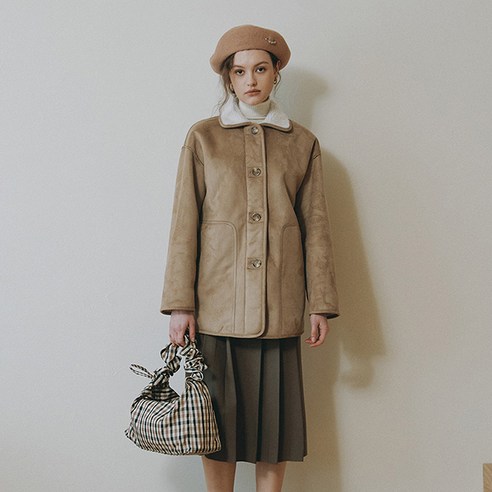 아이아이 여성용 REVERSIBLE SHEARING JACKET EEOO4JPR01W
