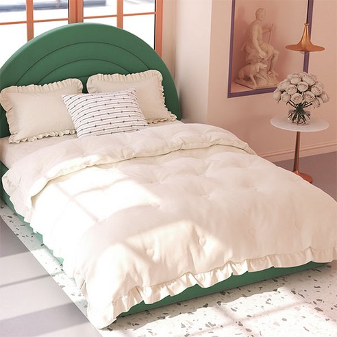 겨울철 동안 최고의 편안함과 세련미를 제공하는 아망떼 크리미 세미마이크로 플란넬 극세사 프릴 차렵이불