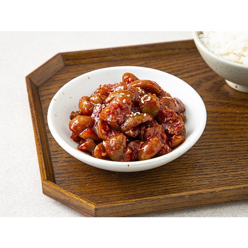 매실의 상큼함이 가득한 건강한 반찬