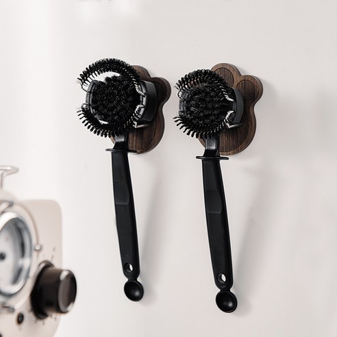 깨끗한 맛의 커피를 위한 필수 청소 도구