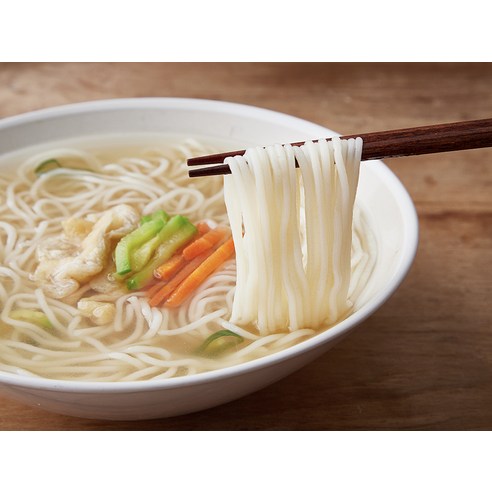 간편하게 즐기는 깊고 따뜻한 추억의 맛, 면사랑 멸치국수