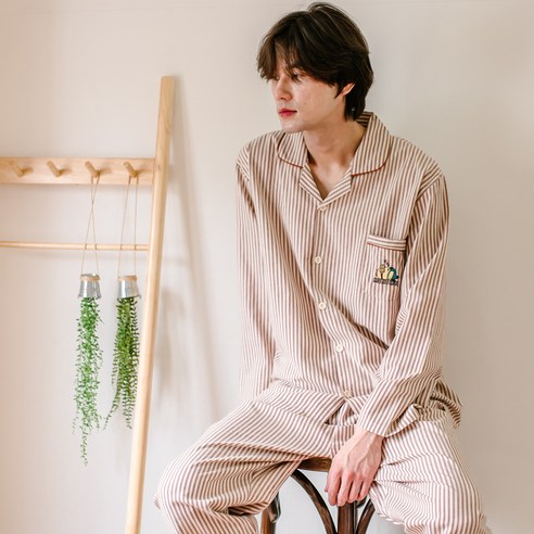 찌니야 남성용 엔틱미니언즈 긴팔 상하의 세트