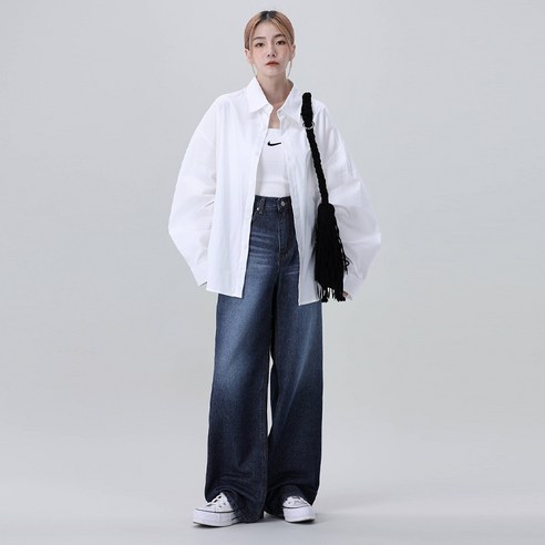 화이트 컬러로 가을 스타일 업그레이드